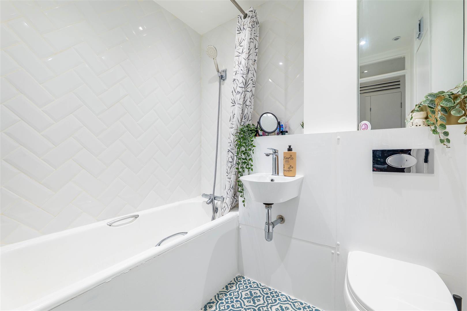 2 bed property in Bleasdale Street East, Preston